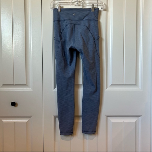 Lululemon Invigorate High-Rise Tight 25"
Heathered Water Drop Size 4 - Picture 6 of 8